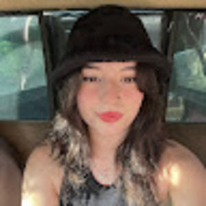 Meet your Posher, Carla